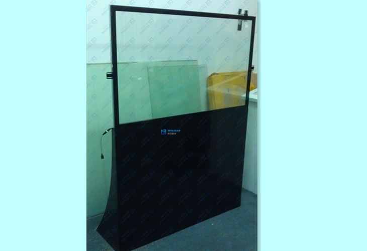 鴻國(guó)集團(tuán)透明多點(diǎn)觸控?cái)?shù)碼櫥窗