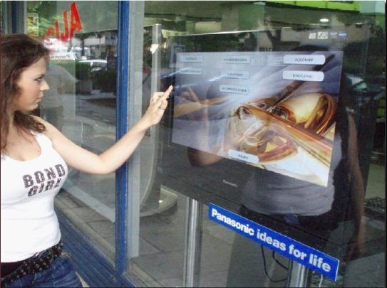 服博會，全息，3D，<a href=http://m.westyy.cn target=_blank class=infotextkey>數(shù)碼櫥窗</a>，全息3D<a href=http://m.westyy.cn target=_blank class=infotextkey>數(shù)碼櫥窗</a>，國際服裝服飾博覽會，3D<a href=http://m.westyy.cn target=_blank class=infotextkey>數(shù)碼櫥窗</a>，時尚營銷，展示營銷.jpg